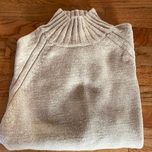 Gap size large men’s turtleneck
